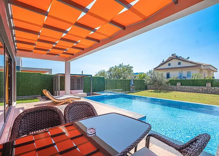 Luxurylifevillas 1-2-3-4 Βίλα Φετιγιέ