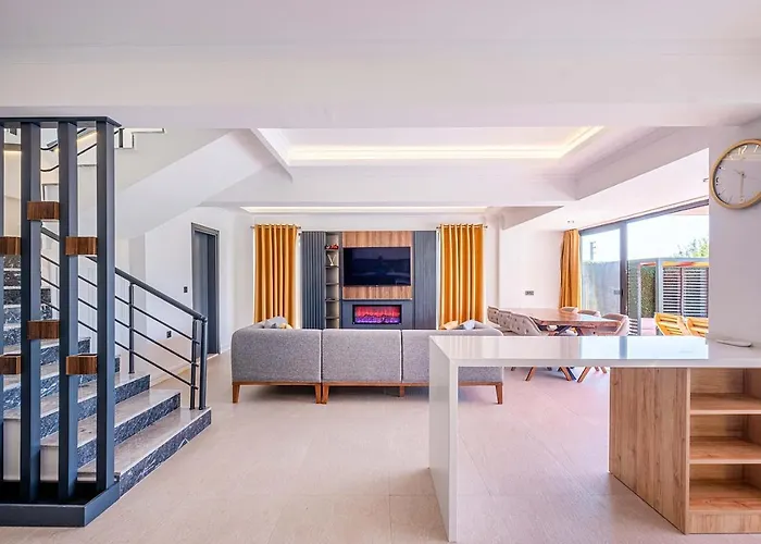 Βίλα Luxurylifevillas 1-2-3-4 *